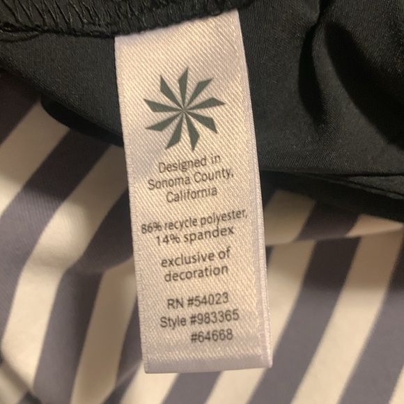 Athleta like new black skort delicate wash air dry excellent condition 8Tall - Picture 8 of 8